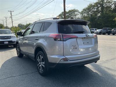 2018 Toyota RAV4 LE   - Photo 7 - Acton, MA 01720
