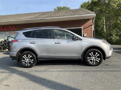2018 Toyota RAV4 LE   - Photo 4 - Acton, MA 01720