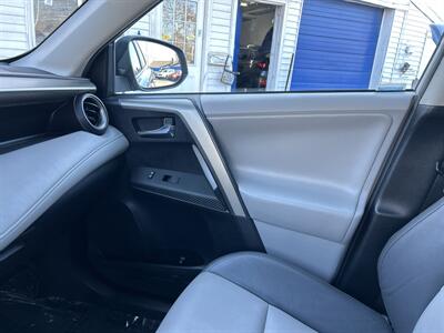 2013 Toyota RAV4 Limited - Photo 12 - Framingham, MA 01702