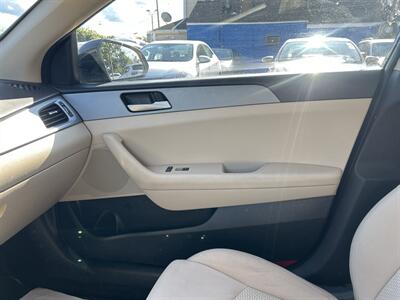 2018 Hyundai SONATA SE   - Photo 12 - Framingham, MA 01702