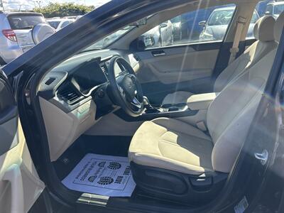 2018 Hyundai SONATA SE   - Photo 9 - Framingham, MA 01702