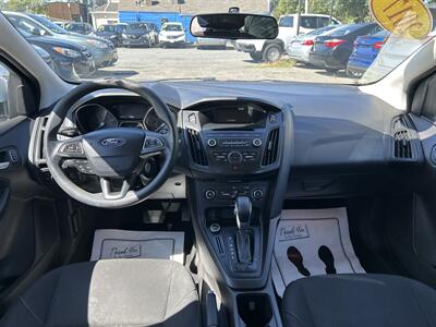 2017 Ford Focus SE   - Photo 11 - Framingham, MA 01702