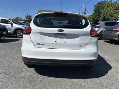 2017 Ford Focus SE   - Photo 5 - Framingham, MA 01702