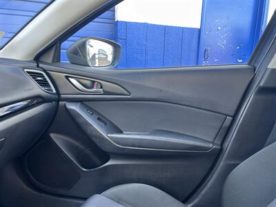 2015 Mazda Mazda3 i SV   - Photo 11 - Framingham, MA 01702