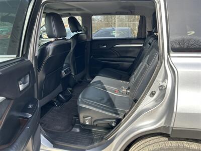 2015 Toyota Highlander XLE - Photo 10 - Framingham, MA 01702