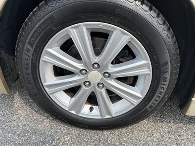 2010 Subaru Legacy 2.5i Premium   - Photo 7 - Framingham, MA 01702