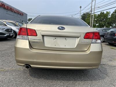 2010 Subaru Legacy 2.5i Premium   - Photo 5 - Framingham, MA 01702