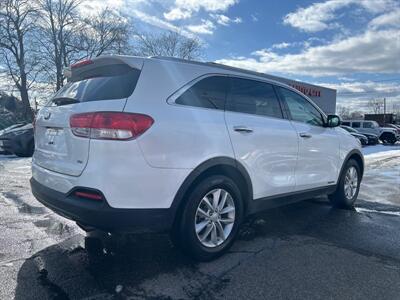 2017 Kia Sorento LX V6   - Photo 4 - Framingham, MA 01702