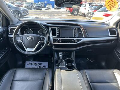 2019 Toyota Highlander XLE   - Photo 12 - Framingham, MA 01702