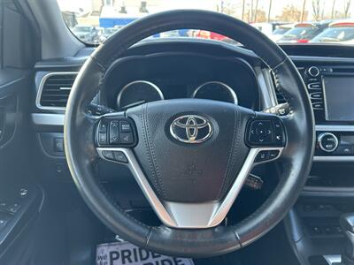 2019 Toyota Highlander XLE   - Photo 14 - Framingham, MA 01702