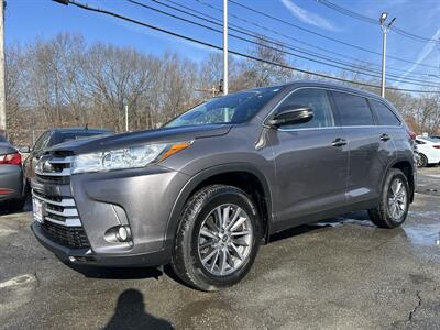 2019 Toyota Highlander XLE   - Photo 1 - Framingham, MA 01702