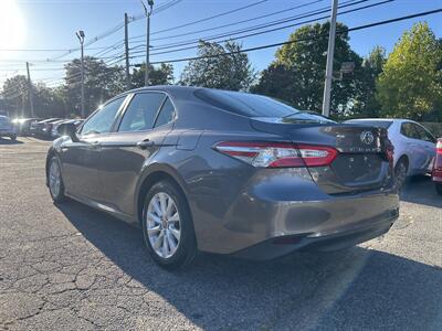 2018 Toyota Camry LE   - Photo 6 - Framingham, MA 01702
