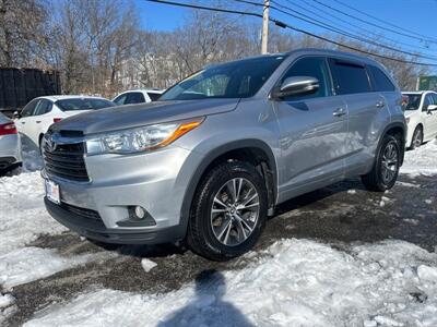 2016 Toyota Highlander XLE   - Photo 1 - Framingham, MA 01702