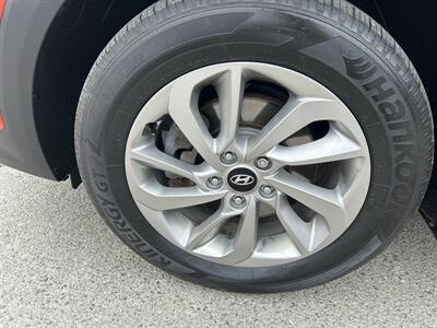 2016 Hyundai TUCSON SE - Photo 7 - Framingham, MA 01702