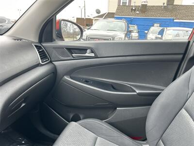 2016 Hyundai TUCSON SE - Photo 12 - Framingham, MA 01702
