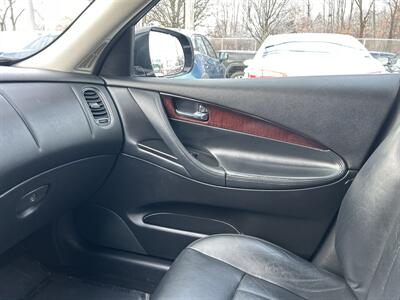 2017 INFINITI QX50   - Photo 13 - Framingham, MA 01702