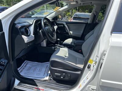 2017 Toyota RAV4 Hybrid Limited   - Photo 10 - Framingham, MA 01702