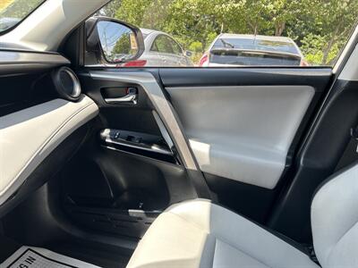 2017 Toyota RAV4 Hybrid Limited   - Photo 12 - Framingham, MA 01702