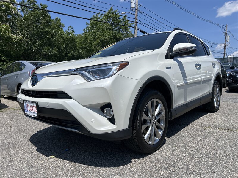 2017 Toyota RAV4 Hybrid Limited - Photo 1 - Framingham, MA 01702