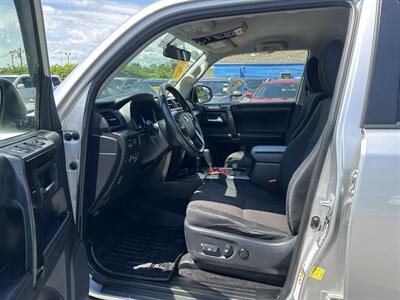2014 Toyota 4Runner SR5   - Photo 9 - Framingham, MA 01702