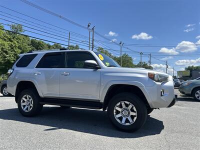 2014 Toyota 4Runner SR5   - Photo 3 - Framingham, MA 01702