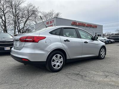 2018 Ford Focus S   - Photo 4 - Framingham, MA 01702