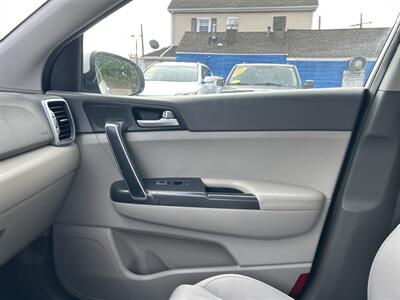 2017 Kia Sportage LX - Photo 12 - Framingham, MA 01702
