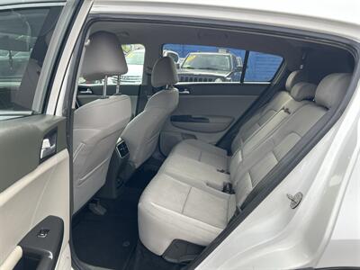 2017 Kia Sportage LX - Photo 10 - Framingham, MA 01702