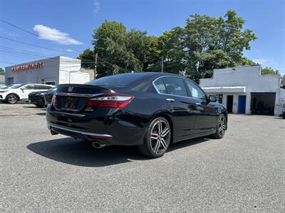 2017 Honda Accord Touring - Photo 4 - Framingham, MA 01702
