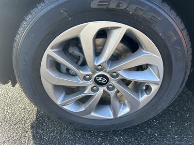 2017 Hyundai TUCSON SE - Photo 7 - Framingham, MA 01702