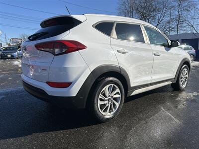 2017 Hyundai TUCSON SE - Photo 4 - Framingham, MA 01702
