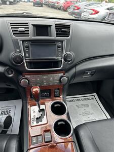 2013 Toyota Highlander Limited   - Photo 15 - Framingham, MA 01702