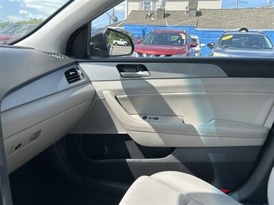 2018 Hyundai SONATA SEL   - Photo 12 - Framingham, MA 01702