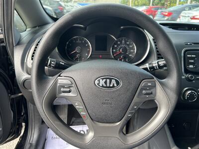 2017 Kia Forte LX   - Photo 13 - Framingham, MA 01702