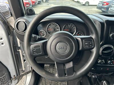 2013 Jeep Wrangler Unlimited Sport - Photo 13 - Framingham, MA 01702