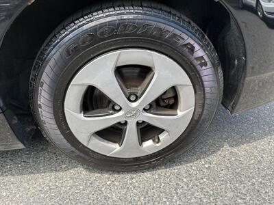 2012 Toyota Prius Two   - Photo 7 - Acton, MA 01720