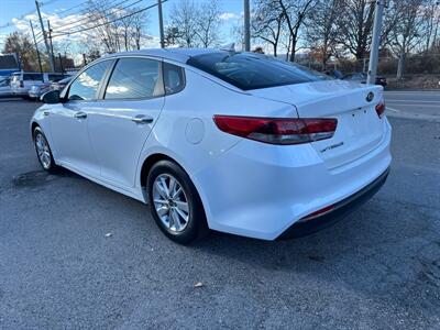 2017 Kia Optima LX   - Photo 6 - Framingham, MA 01702