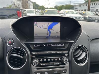2013 Honda Pilot Touring   - Photo 13 - Acton, MA 01720