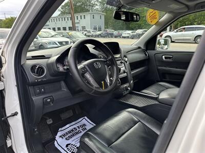2013 Honda Pilot Touring   - Photo 12 - Acton, MA 01720