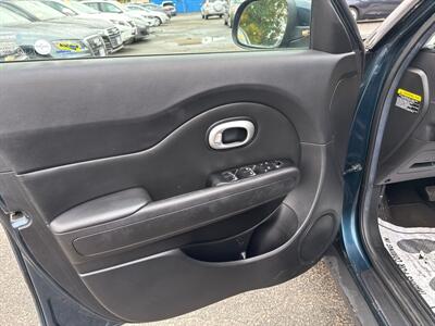 2017 Kia Soul +   - Photo 14 - Acton, MA 01720