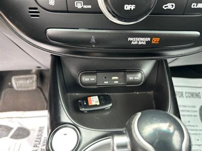 2017 Kia Soul +   - Photo 18 - Acton, MA 01720