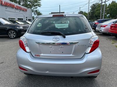 2012 Toyota Yaris 5-Door LE   - Photo 5 - Framingham, MA 01702