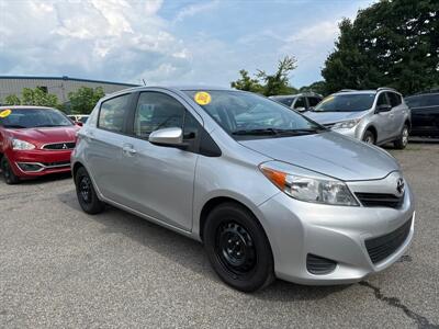 2012 Toyota Yaris 5-Door LE   - Photo 3 - Framingham, MA 01702