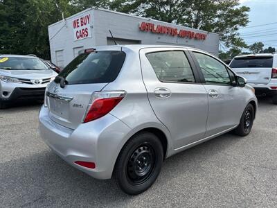 2012 Toyota Yaris 5-Door LE   - Photo 4 - Framingham, MA 01702