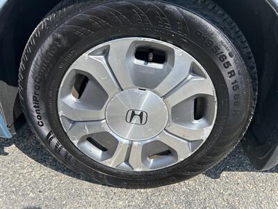2012 Honda Civic Hybrid   - Photo 7 - Framingham, MA 01702