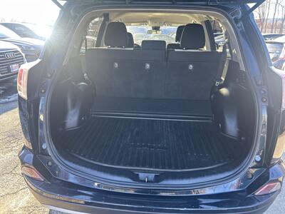 2018 Toyota RAV4 Hybrid LE   - Photo 8 - Framingham, MA 01702