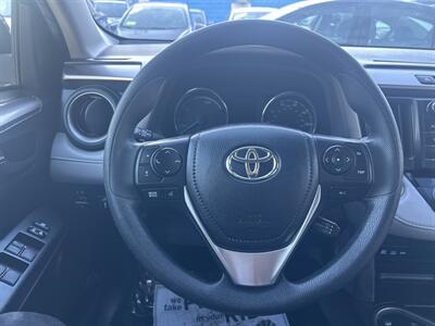 2018 Toyota RAV4 Hybrid LE   - Photo 13 - Framingham, MA 01702