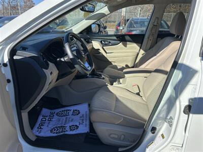 2017 Nissan Rogue SV - Photo 9 - Framingham, MA 01702