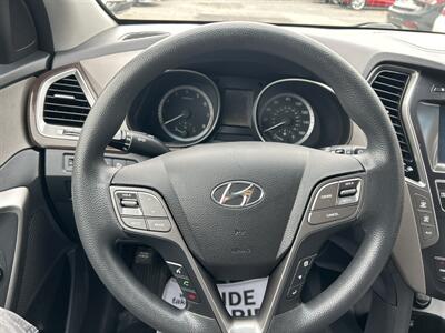 2018 Hyundai SANTA FE SE - Photo 13 - Framingham, MA 01702