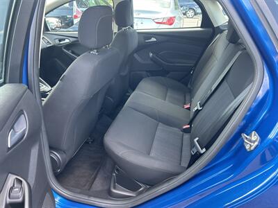 2018 Ford Focus SE   - Photo 9 - Framingham, MA 01702
